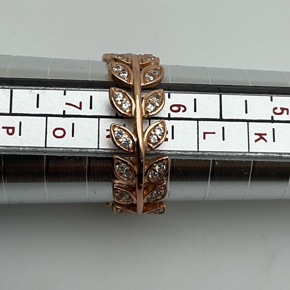 Gorgeous minimalist leaf eternity band size 6.5 rose gold hue and zirconias